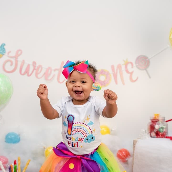 A Day to Remember: Capturing Jaelynn's First Birthday Cake Smash Session